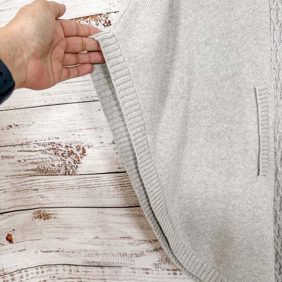 Cabi 3003 Gray Cable Knit Poncho Sweater, EUC, Size XS, MSRP $139 - Picture 6 of 12